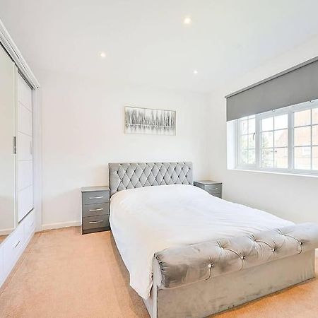 Premium Private Apartment Minutes To Central London Bagian luar foto