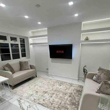 Premium Private Apartment Minutes To Central London Bagian luar foto