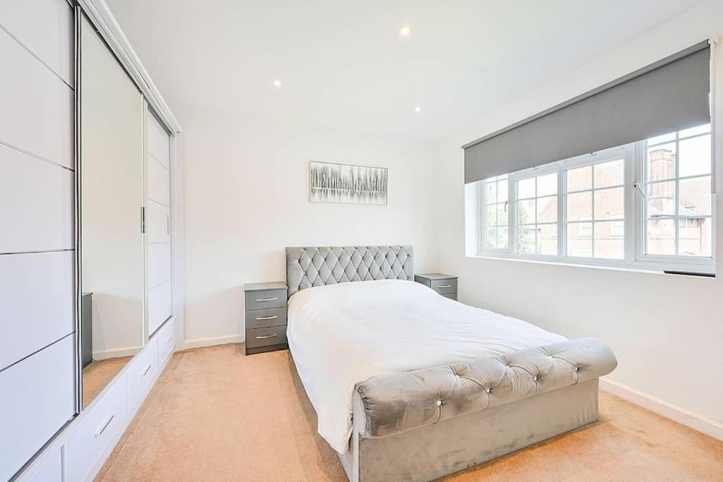 Premium Private Apartment Minutes To Central London Bagian luar foto
